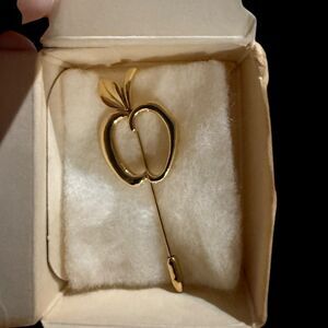 Vintage 90s Avon Apple Stick Pin Fruity Trio Gold Tone Lapel Hat Pin w Box Teach